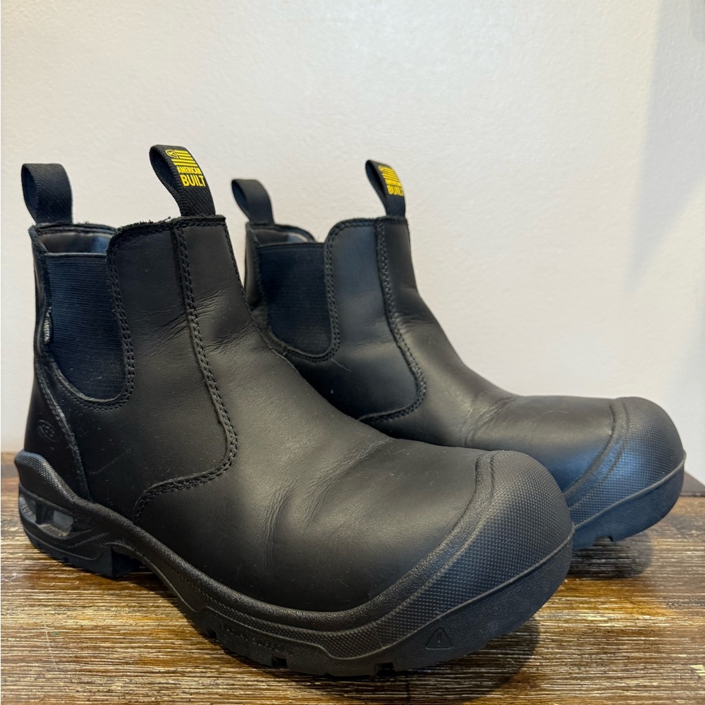 KEEN Juneau Romeo Mid Height Composite Toe Waterproof PullOn Boot Size 8.5EE